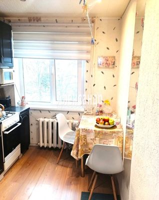 Продам однокомнатную (1-комн.) квартиру, Советская ул, 10, Запорожское п