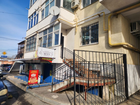 Продам коммерческое помещение 60 м2, Училищная ул, 22, Симферополь г