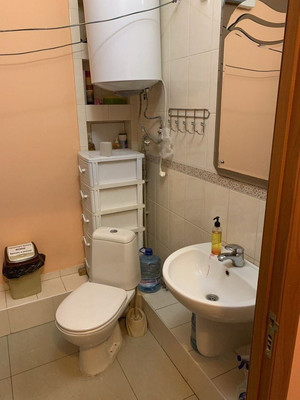 Продам коммерческое помещение 60 м2, Училищная ул, 22, Симферополь г