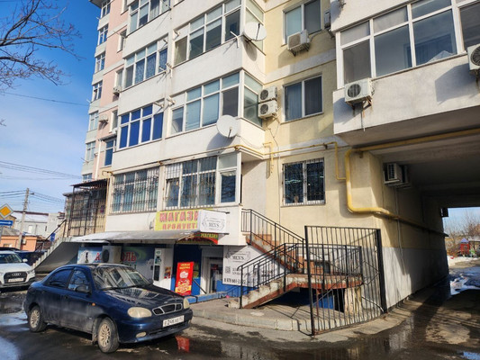 Продам коммерческое помещение 60 м2, Училищная ул, 22, Симферополь г