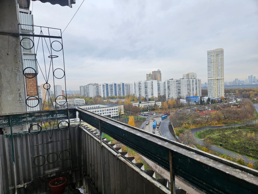 Продам двухкомнатную (2-комн.) квартиру, Крылатские Холмы ул, 21, Москва г