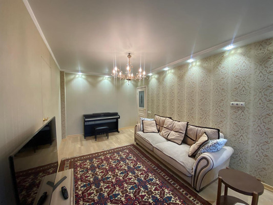 Продам двухкомнатную (2-комн.) квартиру, Красногорский б-р, 10, Красногорск г