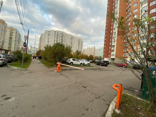 Продам двухкомнатную (2-комн.) квартиру, Красногорский б-р, 10, Красногорск г