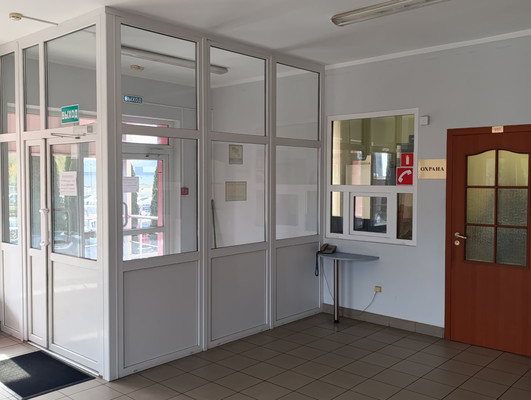 Продам торговое помещение 2 561,9 м2, Большая Окружная ул, 3а, Калининград г