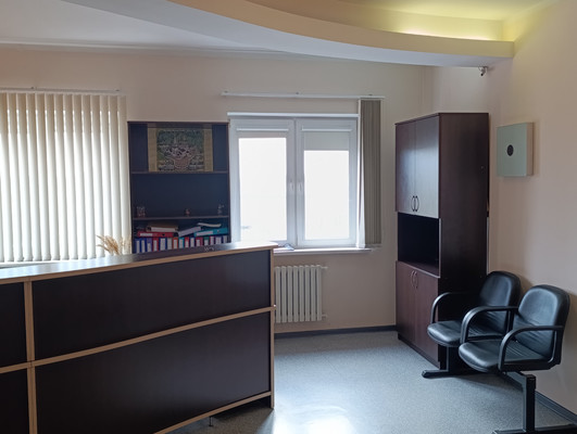 Продам торговое помещение 2 561,9 м2, Большая Окружная ул, 3а, Калининград г