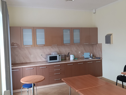 Продам торговое помещение 2 561,9 м2, Большая Окружная ул, 3а, Калининград г