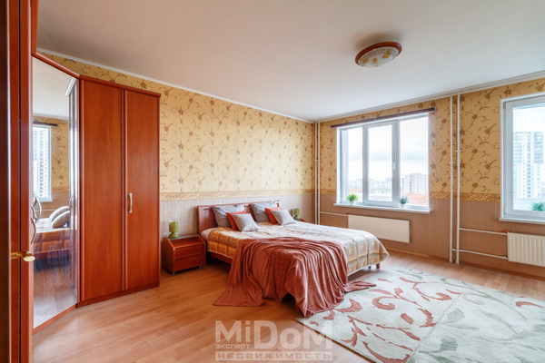 Продам двухкомнатную (2-комн.) квартиру, Энгельса пр-кт, 97, Санкт-Петербург г