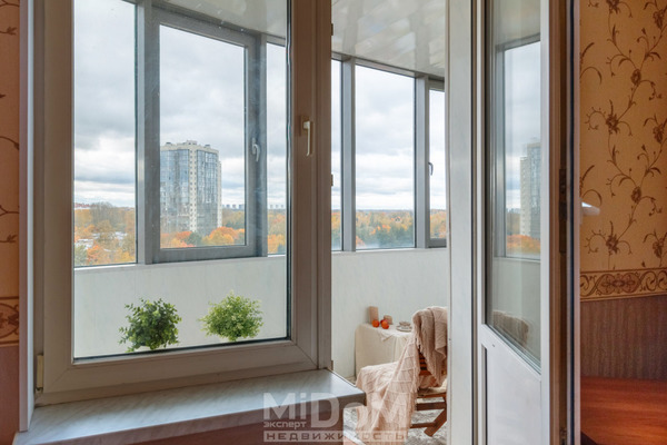 Продам двухкомнатную (2-комн.) квартиру, Энгельса пр-кт, 97, Санкт-Петербург г