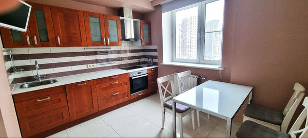 Продам трехкомнатную (3-комн.) квартиру, Строителей ул, 4, Котельники г