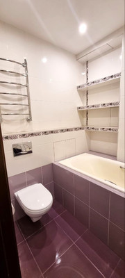 Продам трехкомнатную (3-комн.) квартиру, Строителей ул, 4, Котельники г