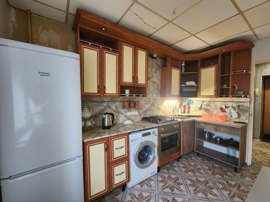 Продам двухкомнатную (2-комн.) квартиру, 12, Русско-Высоцкое с