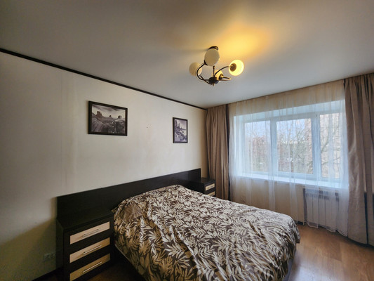 Продам двухкомнатную (2-комн.) квартиру, 12, Русско-Высоцкое с