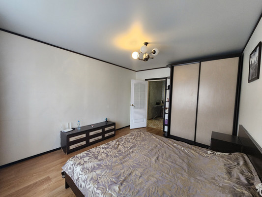 Продам двухкомнатную (2-комн.) квартиру, 12, Русско-Высоцкое с