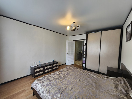 Продам двухкомнатную (2-комн.) квартиру, 12, Русско-Высоцкое с