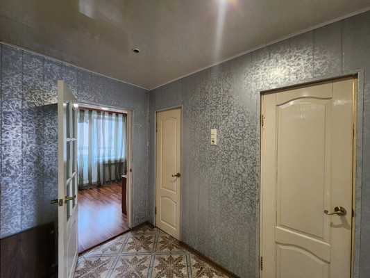 Продам двухкомнатную (2-комн.) квартиру, 12, Русско-Высоцкое с