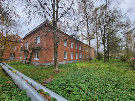 Продам двухкомнатную (2-комн.) квартиру, 12, Русско-Высоцкое с