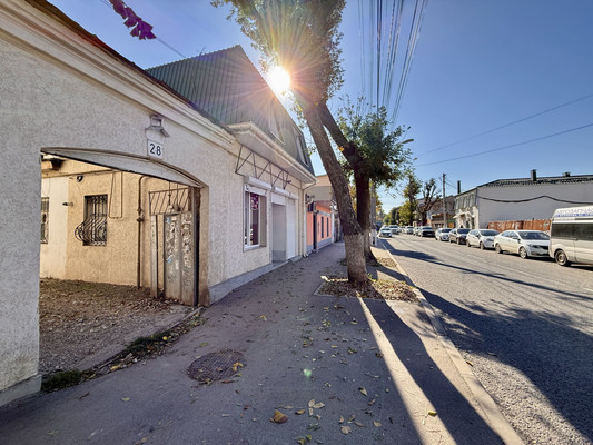Продам однокомнатную (1-комн.) квартиру, Желябова ул, 28, Симферополь г