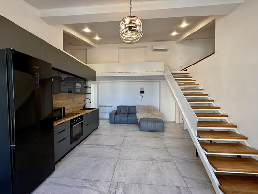 Продам многокомнатную квартиру, Петропавловская ул, 15, Симферополь г