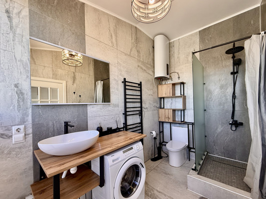 Продам многокомнатную квартиру, Петропавловская ул, 15, Симферополь г