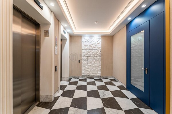 Продам двухкомнатную (2-комн.) квартиру, Адмирала Макарова ул, 6А, Москва г