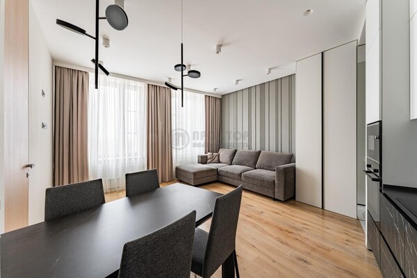 Продам двухкомнатную (2-комн.) квартиру, Адмирала Макарова ул, 6А, Москва г