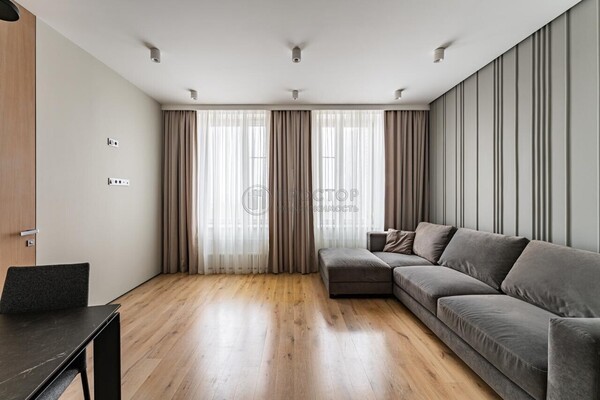 Продам двухкомнатную (2-комн.) квартиру, Адмирала Макарова ул, 6А, Москва г