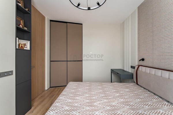 Продам двухкомнатную (2-комн.) квартиру, Адмирала Макарова ул, 6А, Москва г