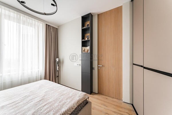 Продам двухкомнатную (2-комн.) квартиру, Адмирала Макарова ул, 6А, Москва г