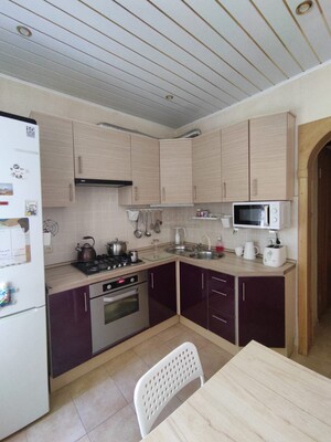 Продам двухкомнатную (2-комн.) квартиру, Генерала Антонова ул, 10, Москва г