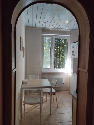 Продам двухкомнатную (2-комн.) квартиру, Генерала Антонова ул, 10, Москва г