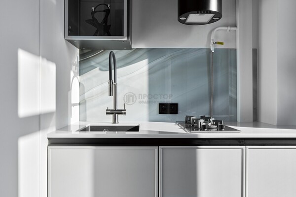 Продам однокомнатную (1-комн.) квартиру, Кутузовский пр-кт, 30, Москва г