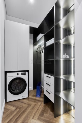 Продам однокомнатную (1-комн.) квартиру, Кутузовский пр-кт, 30, Москва г