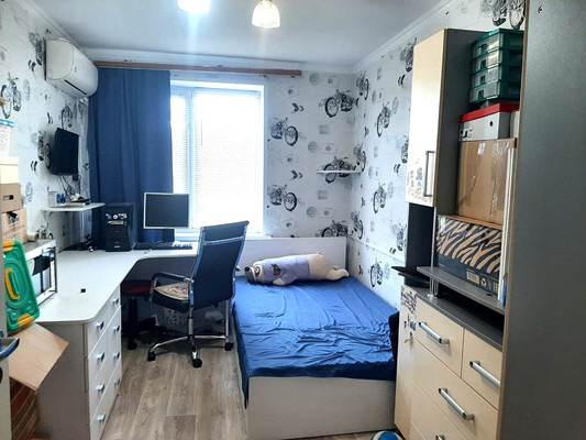 Продам трехкомнатную (3-комн.) квартиру, Энгельса ул, 91, Тихорецк г