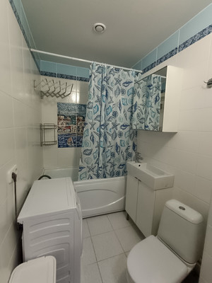 Продам однокомнатную (1-комн.) квартиру, Петровский б-р, 12к1, Мурино п
