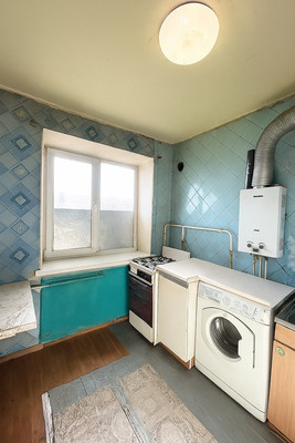 Продам двухкомнатную (2-комн.) квартиру, Киевская ул, 100, Симферополь г