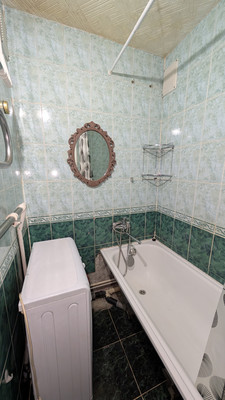 Продам двухкомнатную (2-комн.) квартиру, Рябикова б-р, 5-а, Иркутск г