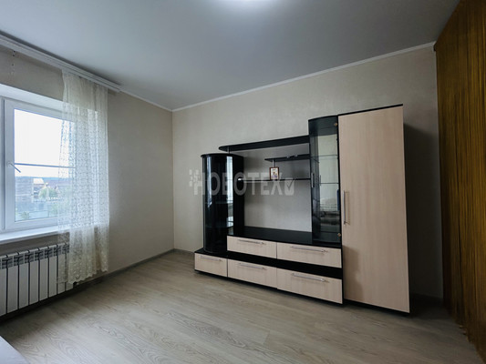 Продам однокомнатную (1-комн.) квартиру, Тельмана ул, 5, Горячий Ключ г