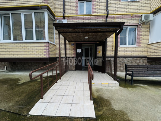 Продам однокомнатную (1-комн.) квартиру, Тельмана ул, 5, Горячий Ключ г