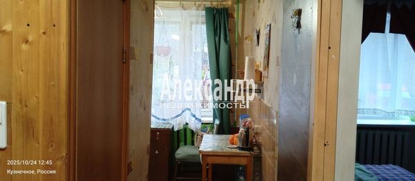Продам трехкомнатную (3-комн.) квартиру, Гагарина ул, 4, Кузнечное гп