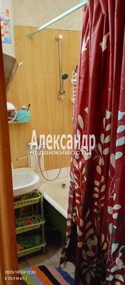 Продам трехкомнатную (3-комн.) квартиру, Гагарина ул, 4, Кузнечное гп
