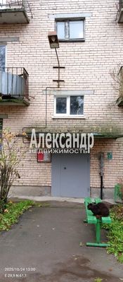 Продам трехкомнатную (3-комн.) квартиру, Гагарина ул, 4, Кузнечное гп