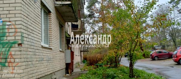 Продам трехкомнатную (3-комн.) квартиру, Гагарина ул, 4, Кузнечное гп