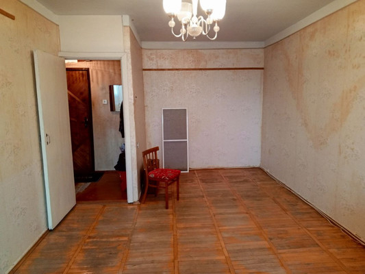 Продам однокомнатную (1-комн.) квартиру, 1 мкр, 12, Кропоткин г