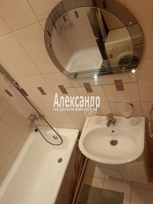 Продам однокомнатную (1-комн.) квартиру, Варшавская ул, 59, Санкт-Петербург г