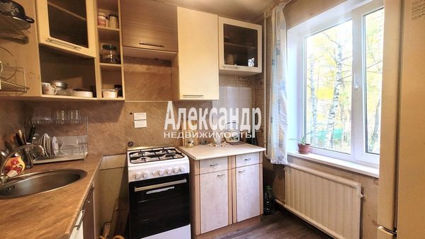 Продам двухкомнатную (2-комн.) квартиру, Карпинского ул, 31к2, Санкт-Петербург г