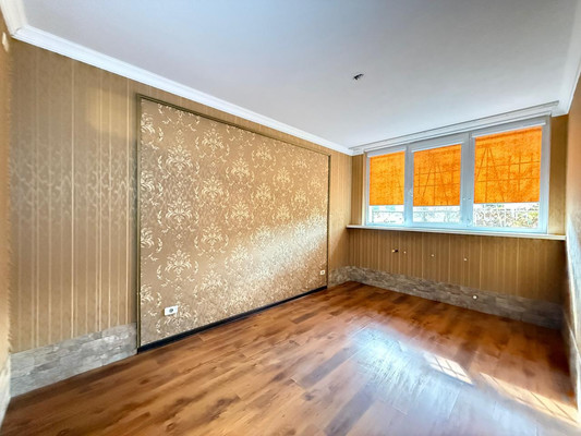 Продам многокомнатную квартиру, Кирова ул, 1ка, Нальчик г