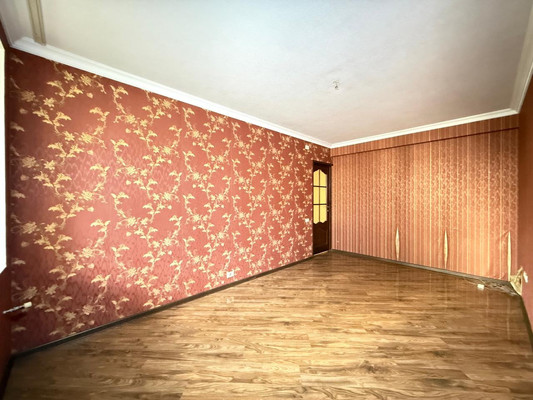 Продам многокомнатную квартиру, Кирова ул, 1ка, Нальчик г