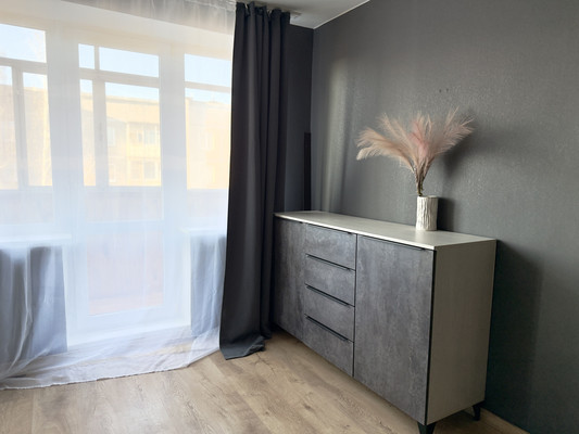 Продам двухкомнатную (2-комн.) квартиру, Карла Либкнехта ул, 8, Нижний Тагил г