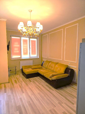 Продам многокомнатную квартиру, Верхнеозерная ул, 2Б, Калининград г