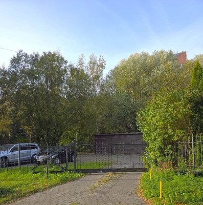 Продам многокомнатную квартиру, Верхнеозерная ул, 2Б, Калининград г